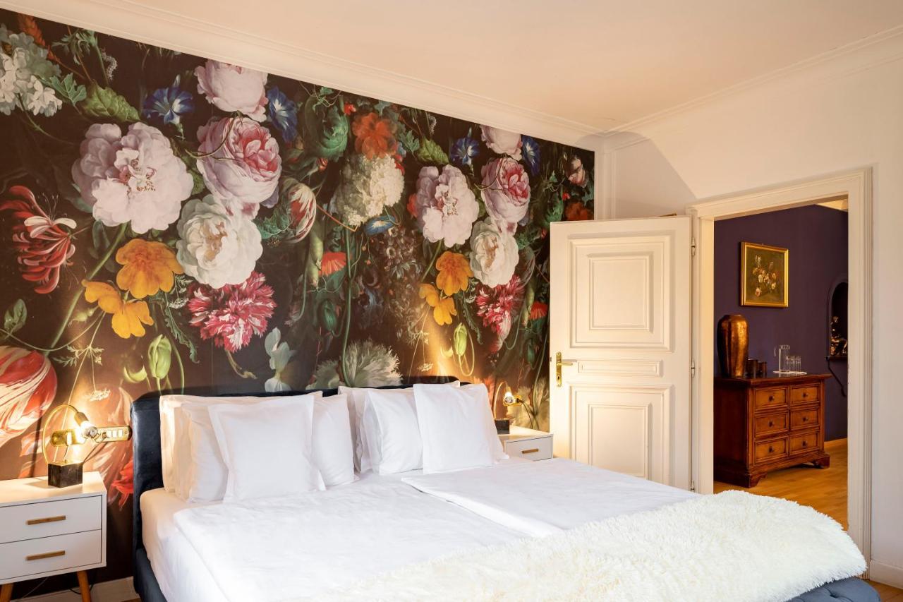 Hotel Castel Rundegg (Adults Only) Merano Exterior photo