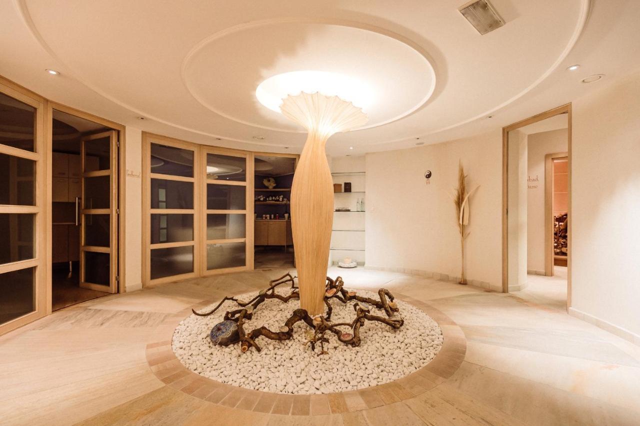 Hotel Castel Rundegg (Adults Only) Merano Exterior photo