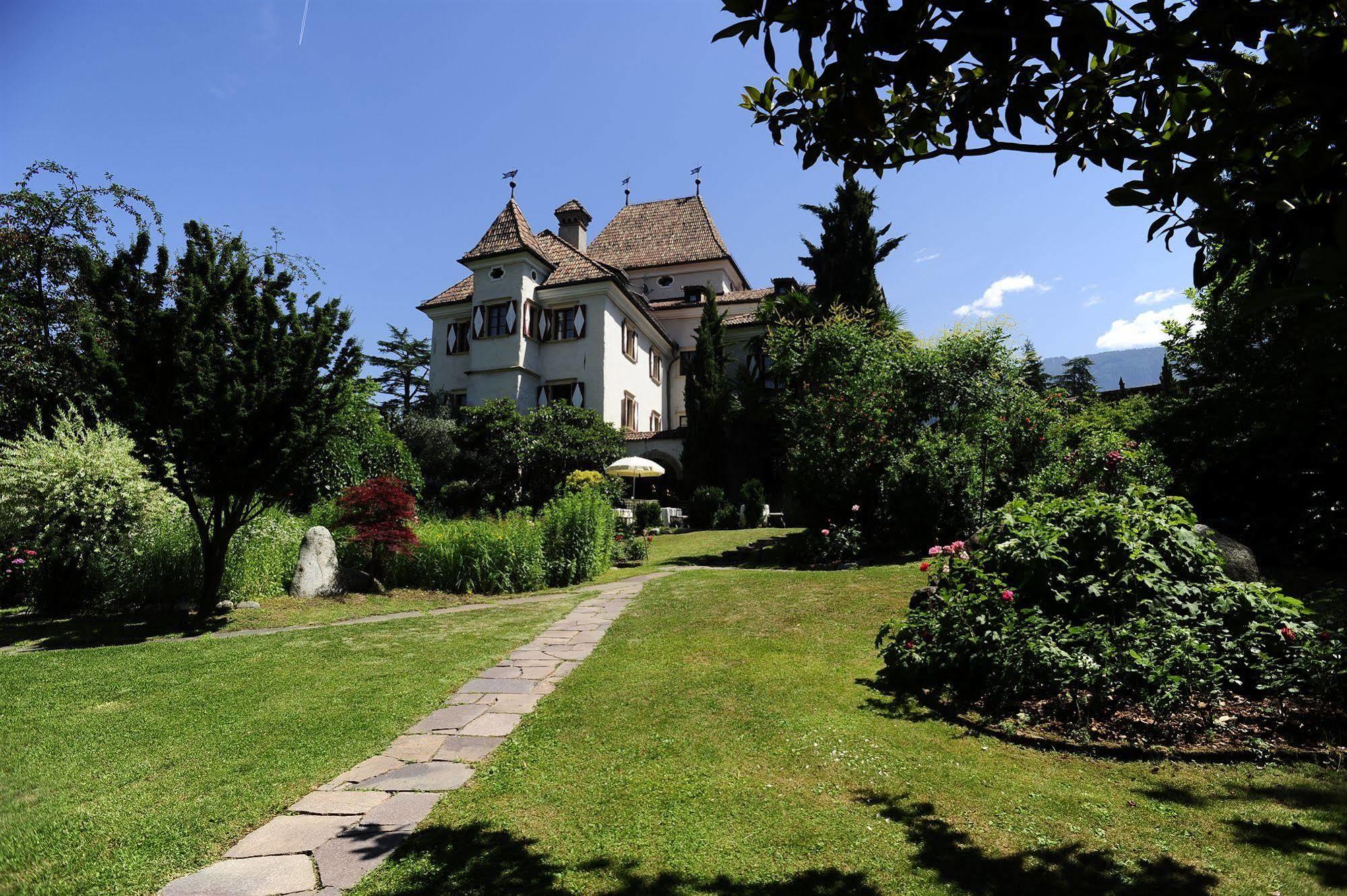 Hotel Castel Rundegg (Adults Only) Merano Exterior photo